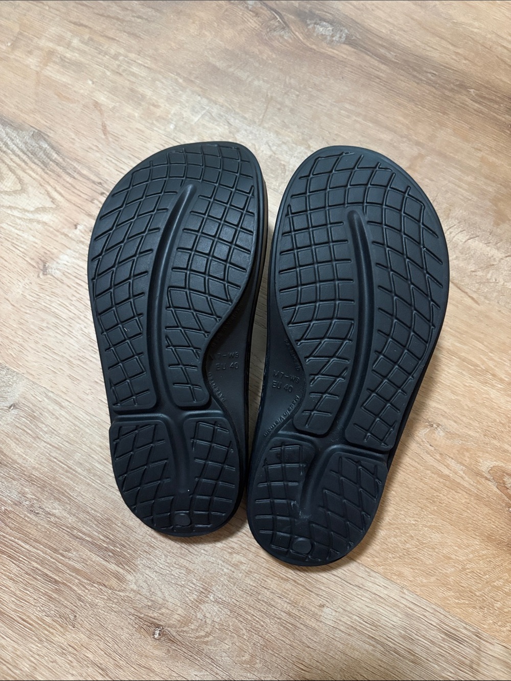 NWOT Oofos OOahh Slide Ltd Shoes Canyon Sunlight W9 - $80 Rt - Picture 4 of 5
